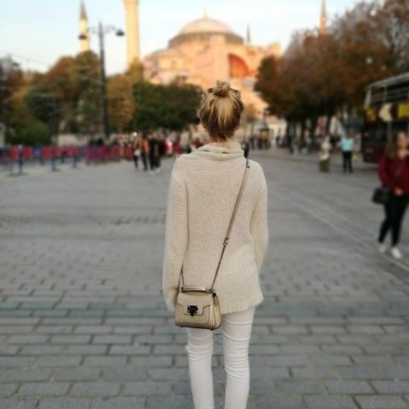 Meet your Posher, Lubov - Picture 1 of 1